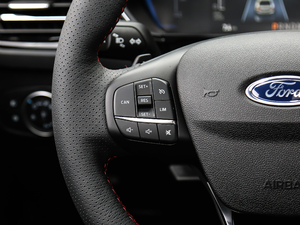 2021 EcoBoost 180 ԄST Line п؅^