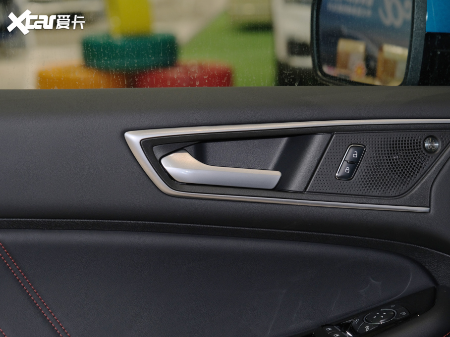 2021J PLUS EcoBoost 245 ST-Line 7 