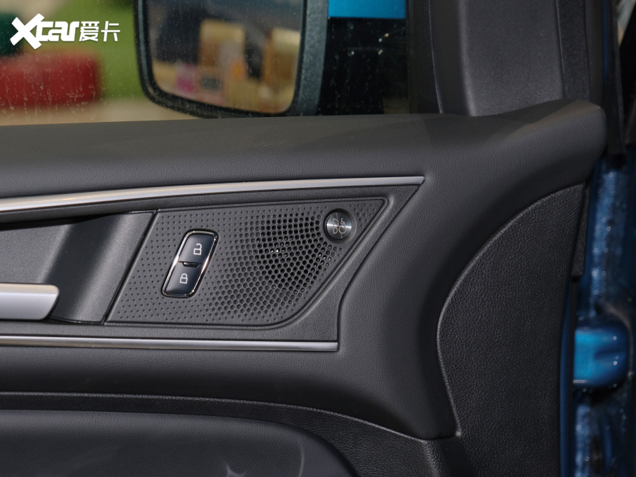 2021J PLUS EcoBoost 245 ST-Line 7 