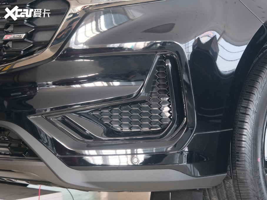 2021J PLUS EcoBoost 245 ST-Line 5 