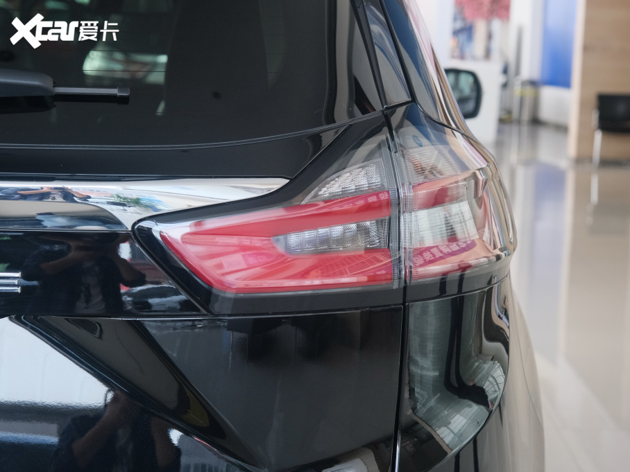 2021J PLUS EcoBoost 245 ST-Line 5 