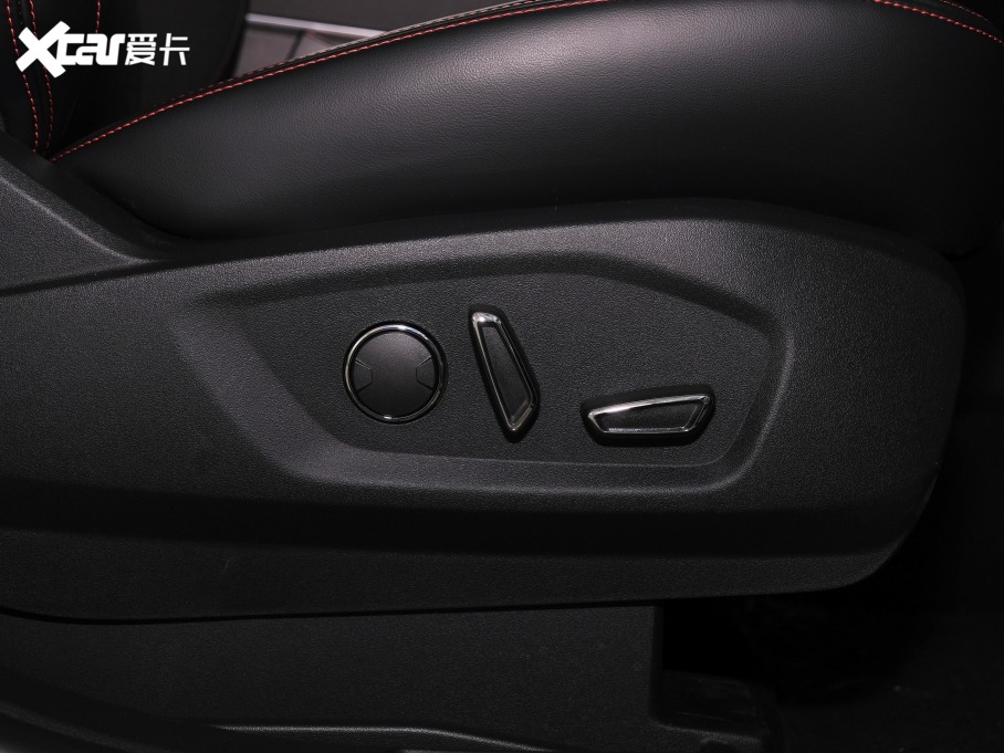 2021J PLUS EcoBoost 245 (q)ST-Line 5 