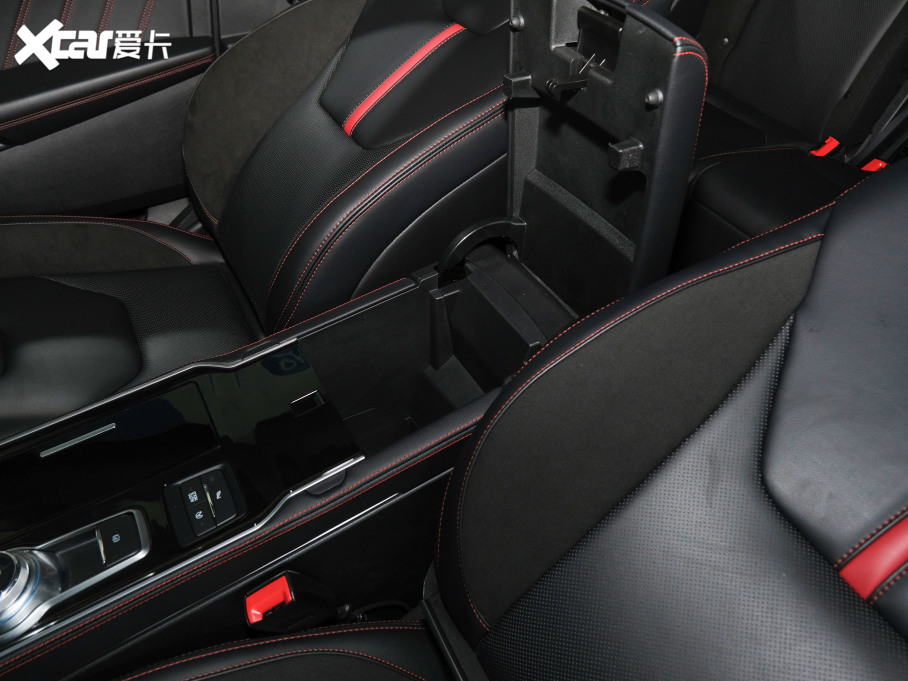 2021J PLUS EcoBoost 245 ST-Line 5 