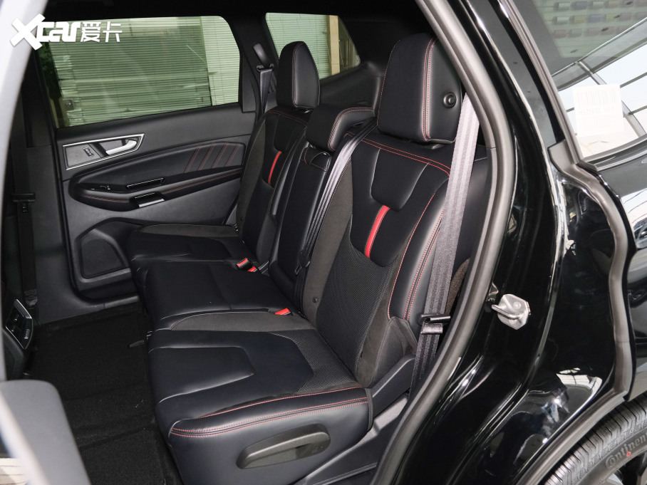 2021J PLUS EcoBoost 245 ST-Line 5 