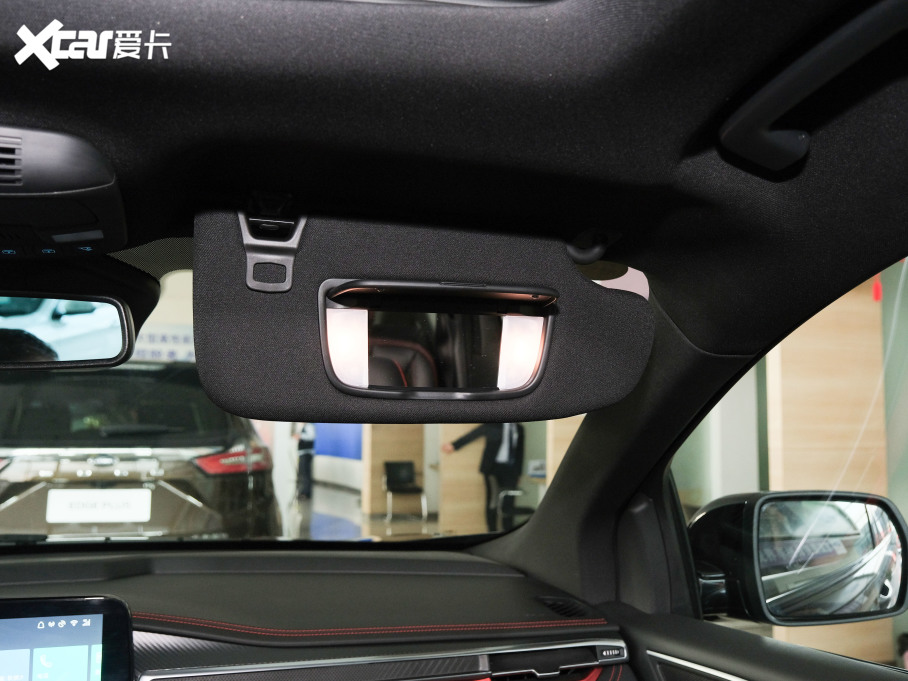 2021J PLUS EcoBoost 245 ST-Line 5 