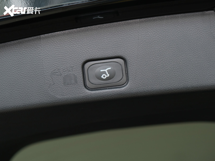 2021J PLUS EcoBoost 245 (q)ST-Line 5 