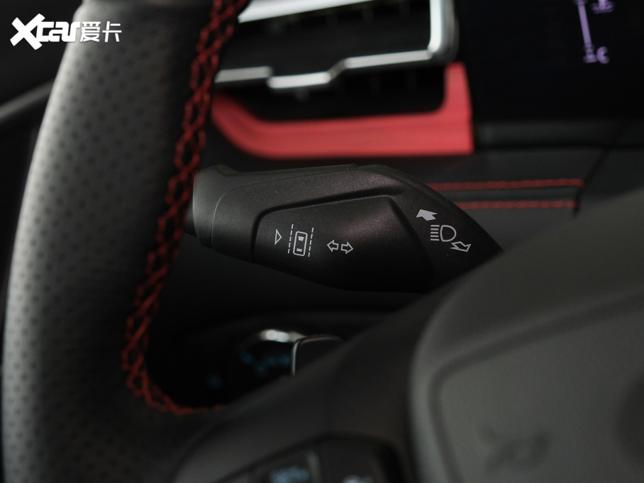 2021J PLUS EcoBoost 245 ST-Line 5 