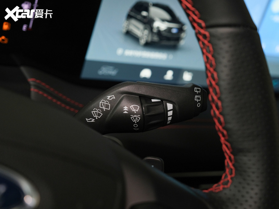 2021J PLUS EcoBoost 245 ST-Line 5 