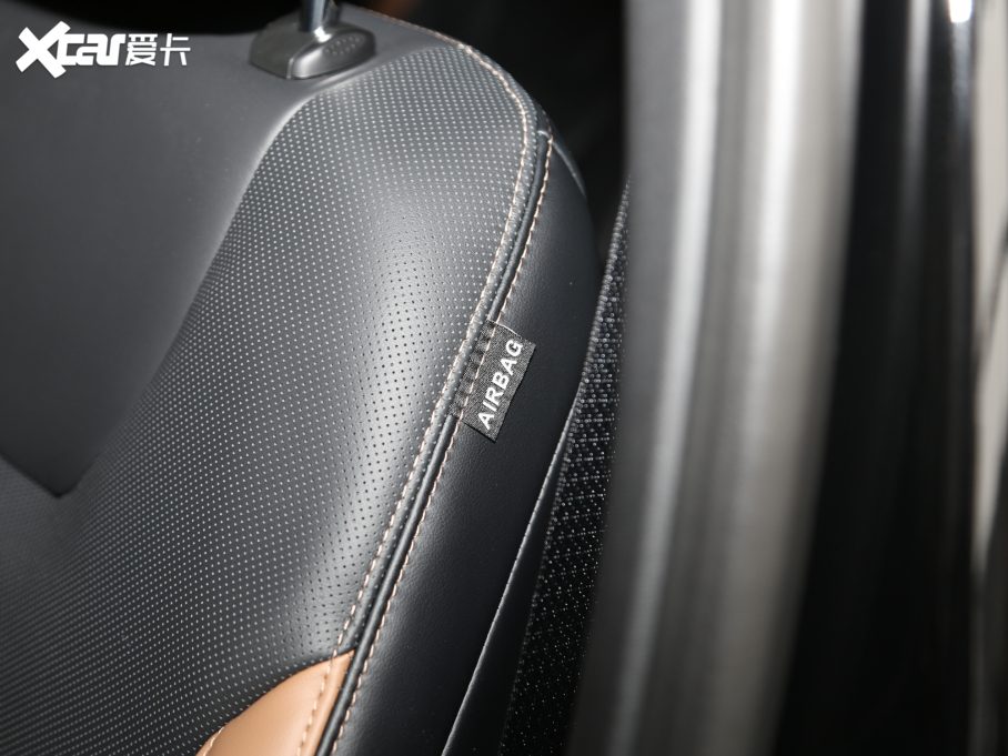 2021J PLUS EcoBoost 245 J 7 