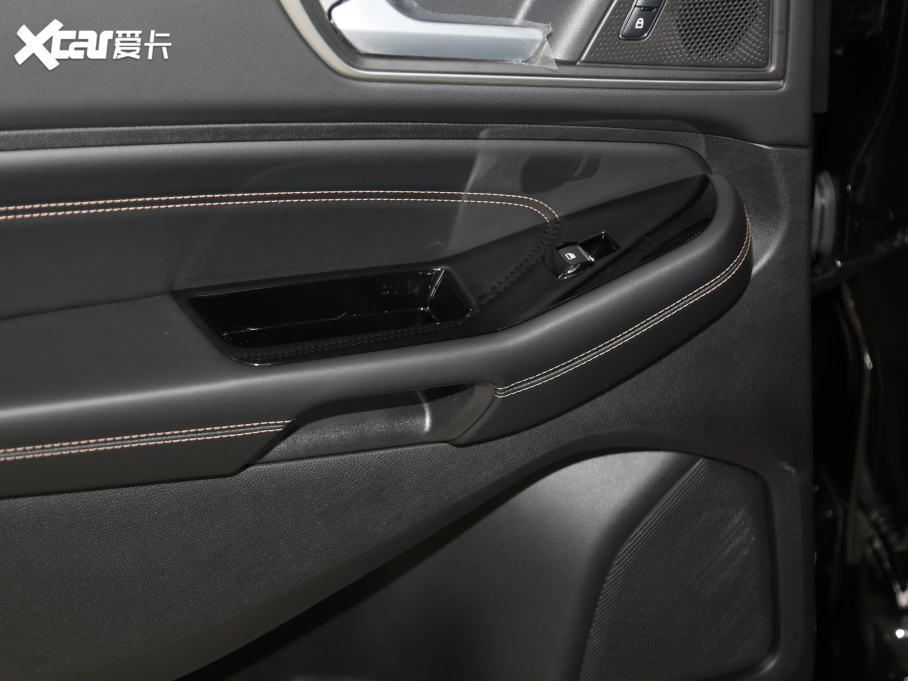 2021J PLUS EcoBoost 245 (q)J 7 