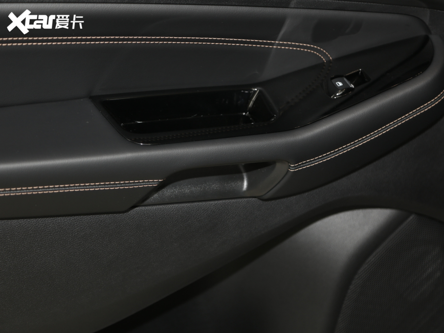 2021J PLUS EcoBoost 245 J 7 