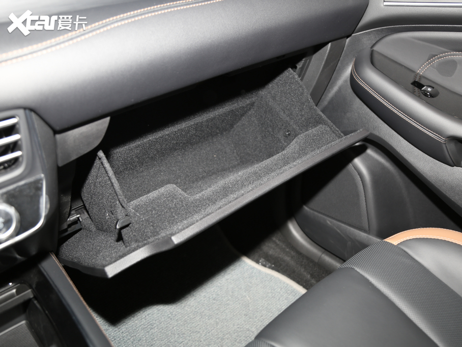 2021J PLUS EcoBoost 245 (q)J 7 