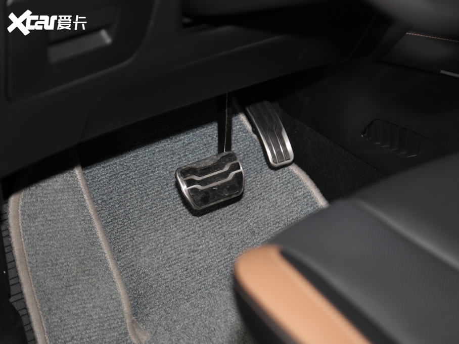 2021J PLUS EcoBoost 245 (q)J 7 