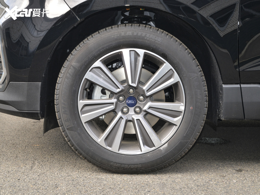 2021J PLUS EcoBoost 245 (q)KJ 5