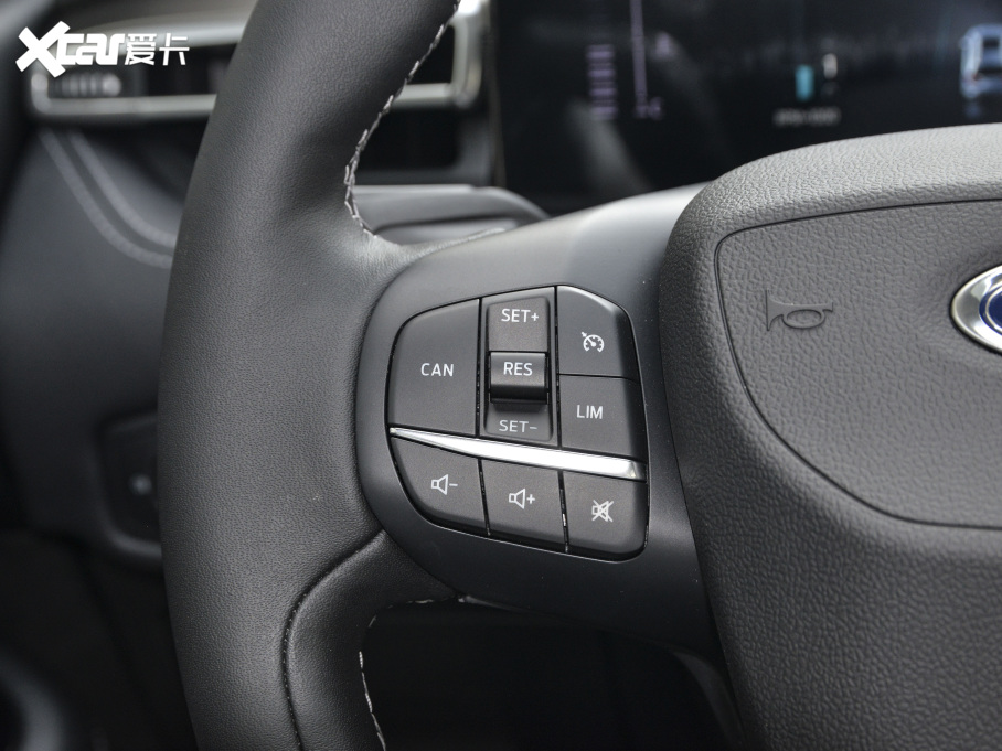 2021J PLUS EcoBoost 245 KJ 5