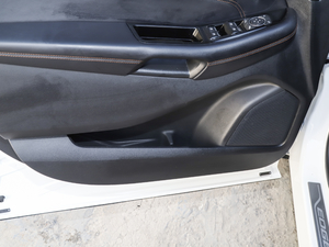 2021PLUS EcoBoost 245 J 7  g