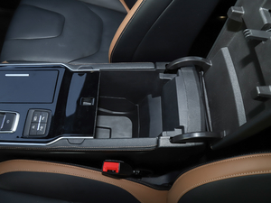 2021PLUS EcoBoost 245 J 7  g