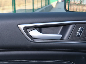 2021PLUS EcoBoost 245 J 7  g