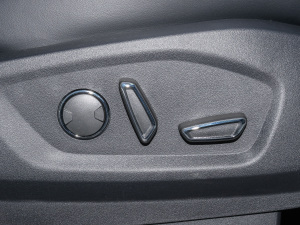 2021PLUS EcoBoost 245 J 7  g