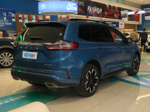 2021PLUS EcoBoost 245 (q)ST-Line 7  w^