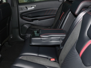 2021PLUS EcoBoost 245 ST-Line 7  