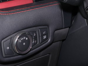 2021PLUS EcoBoost 245 ST-Line 7  g