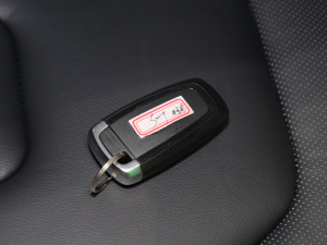 2021PLUS EcoBoost 245 ST-Line 7  