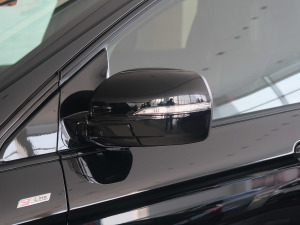 2021PLUS EcoBoost 245 ST-Line 5  ^