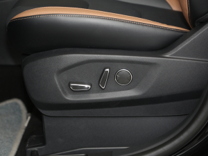 2021PLUS EcoBoost 245 J 7  g