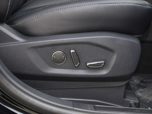 2021PLUS EcoBoost 245 KJ 5 g