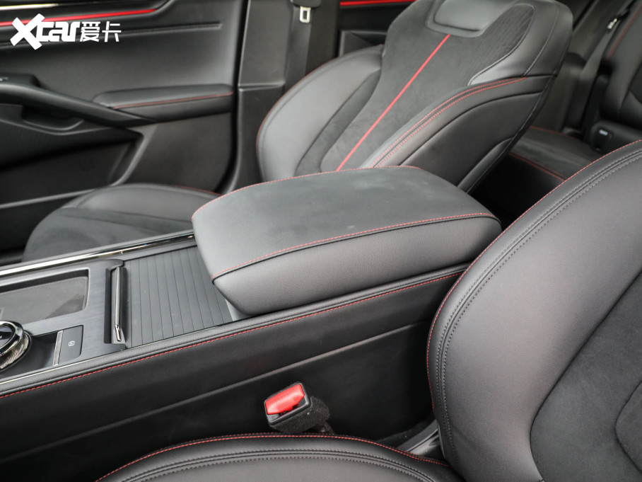 2022EVOS EcoBoost 245 ST-Line