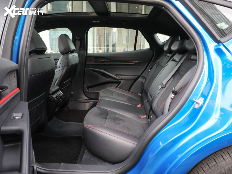 2022EVOS EcoBoost 245 ST-Line