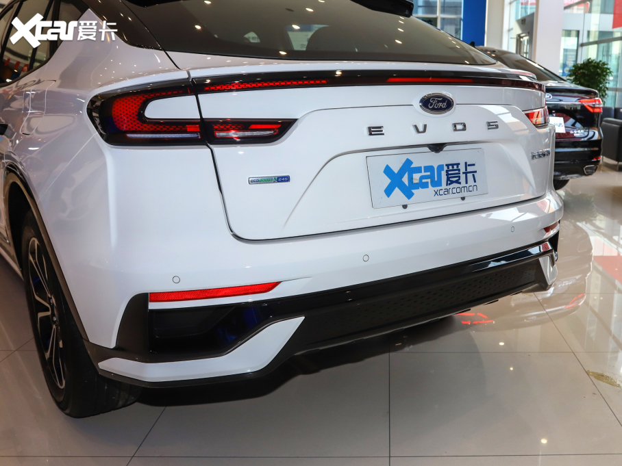 2022��EVOS EcoBoost 245 �\�Ӱ�