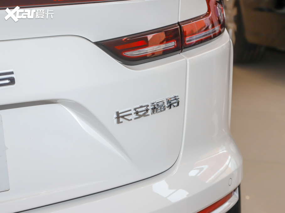 2022��EVOS EcoBoost 245 �\�Ӱ�