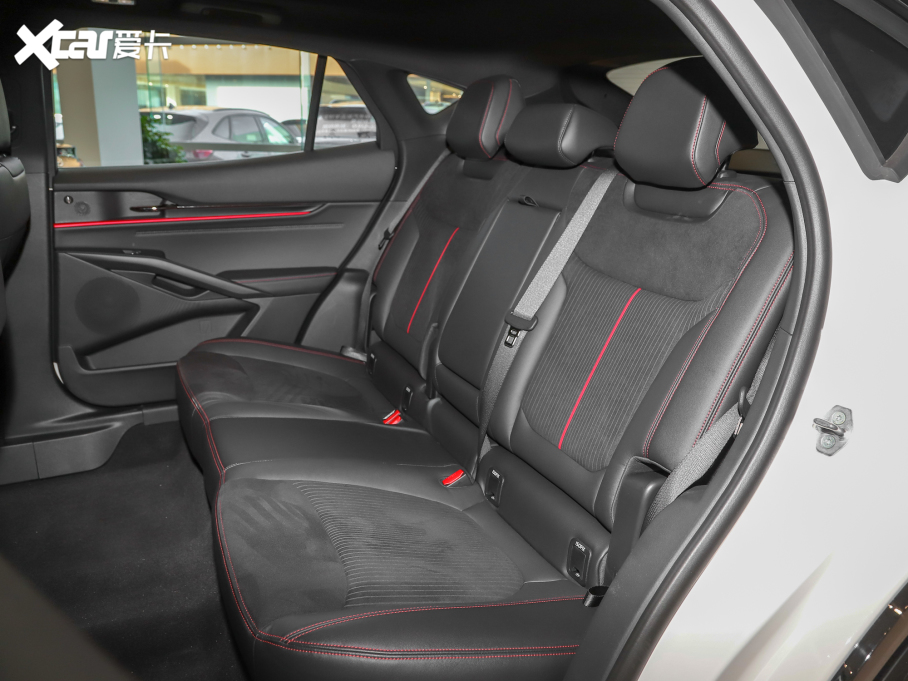 2022��EVOS EcoBoost 245 �\�Ӱ�