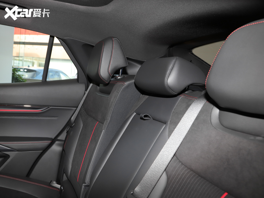 2022��EVOS EcoBoost 245 �\�Ӱ�