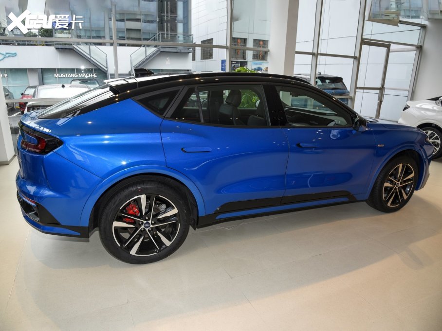 2022EVOS Ŀ EcoBoost 245 ST-Line