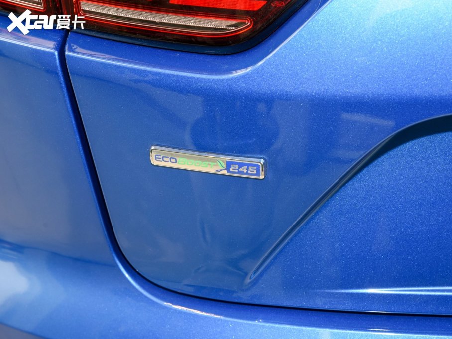 2022EVOS Ŀ EcoBoost 245 ST-Line