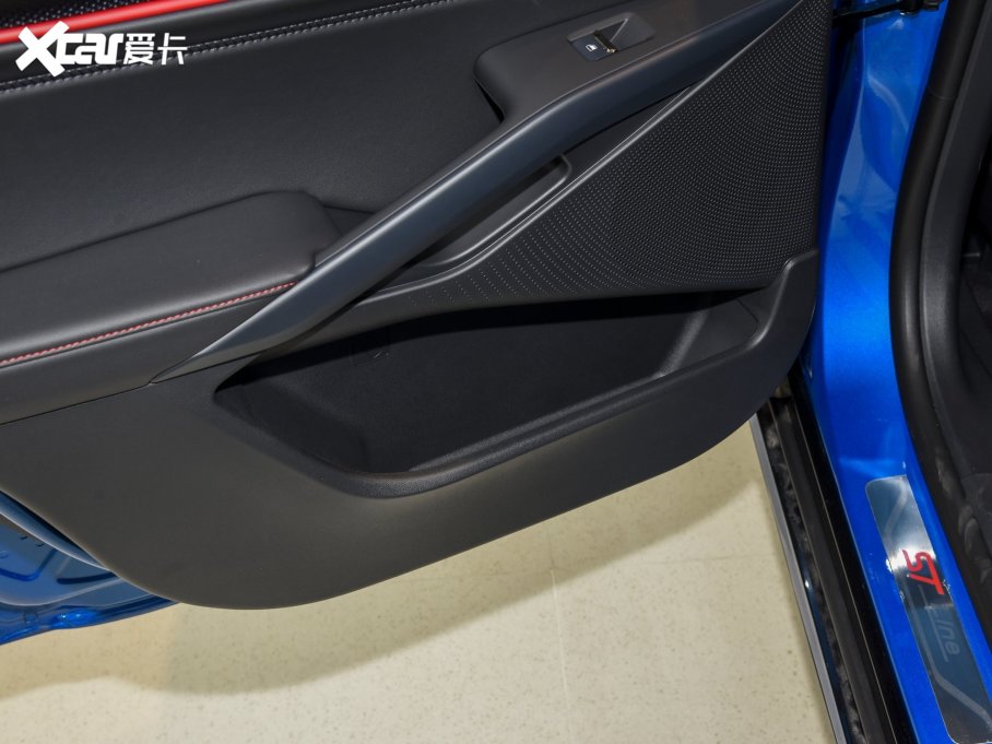 2022��EVOS �Ŀ� EcoBoost 245 ST-Line