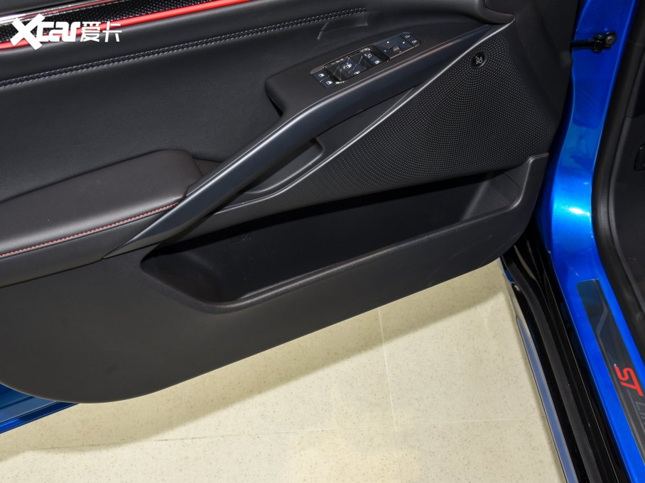 2022EVOS Ŀ EcoBoost 245 ST-Line