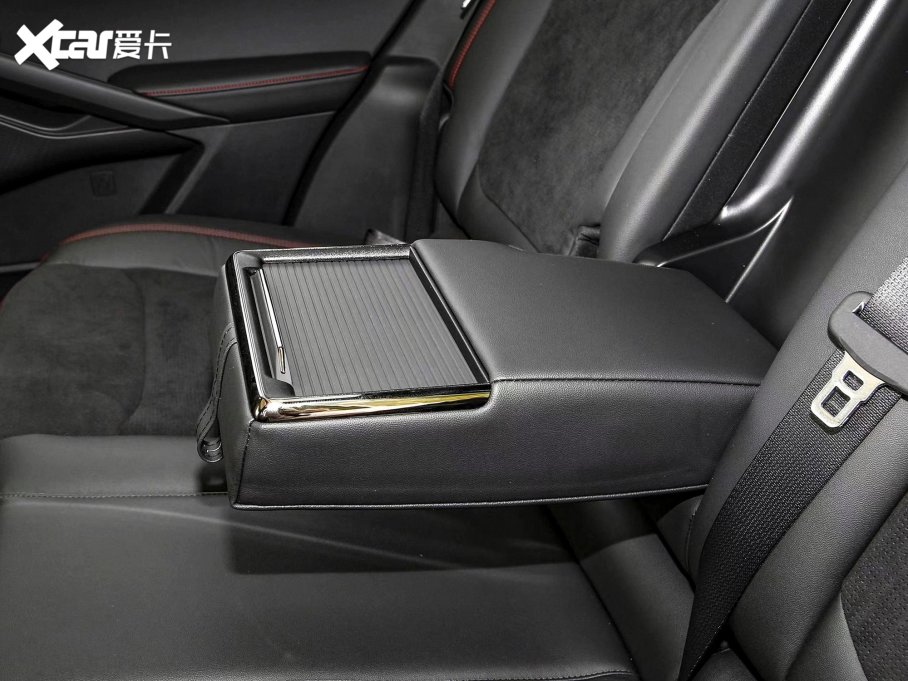 2022EVOS Ŀ EcoBoost 245 ST-Line