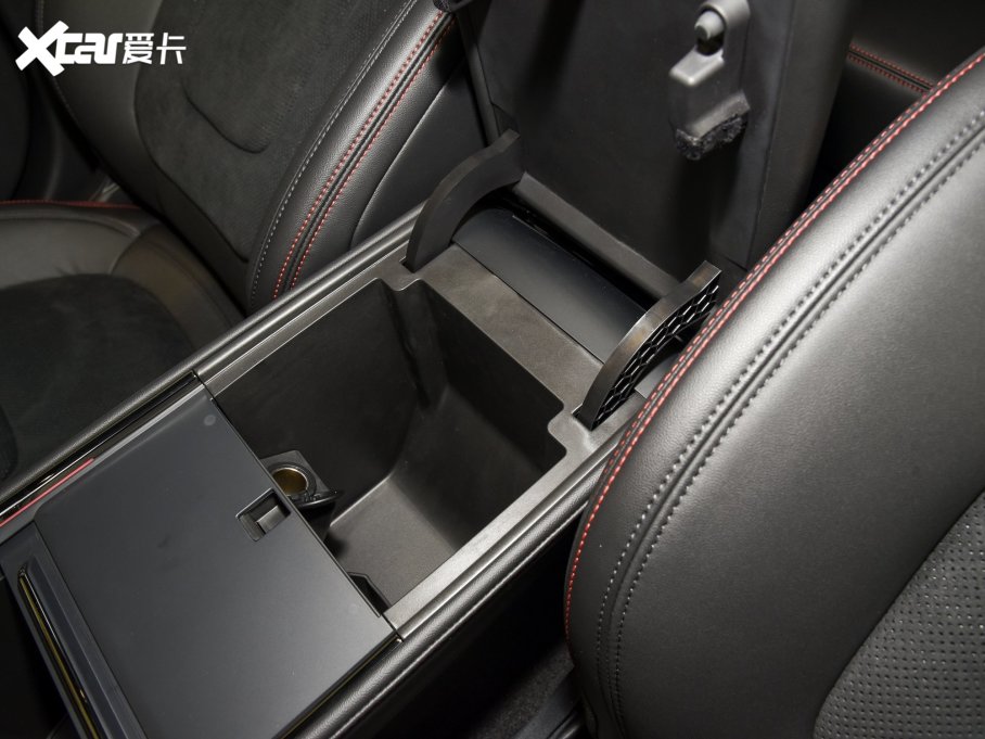 2022EVOS Ŀ EcoBoost 245 ST-Line