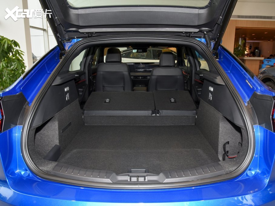 2022EVOS Ŀ EcoBoost 245 ST-Line