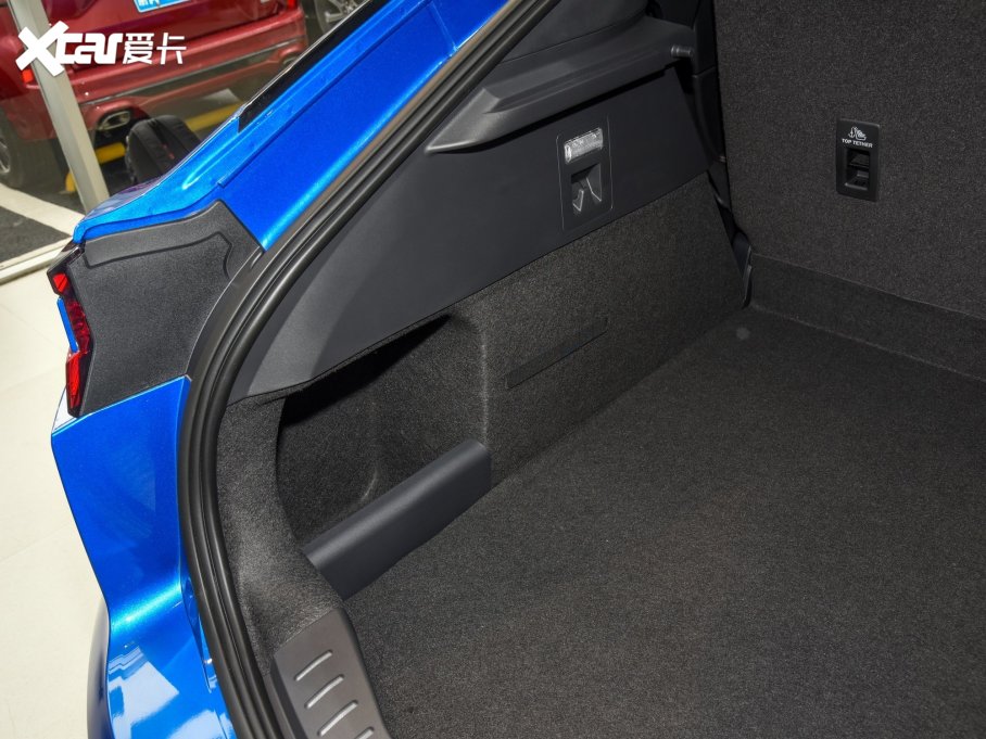 2022EVOS Ŀ EcoBoost 245 ST-Line