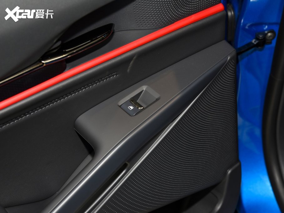 2022EVOS Ŀ EcoBoost 245 ST-Line