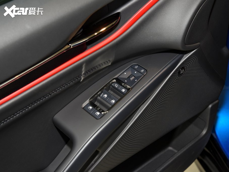 2022EVOS Ŀ EcoBoost 245 ST-Line