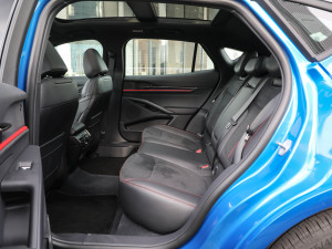 2022款EcoBoost 245 ST-Line 后排空间