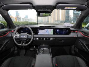 2022款EcoBoost 245 ST-Line 内饰全景
