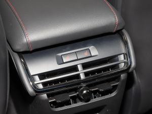 2022EcoBoost 245 \Ӱ g