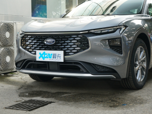 2022EcoBoost 245 Lа ^